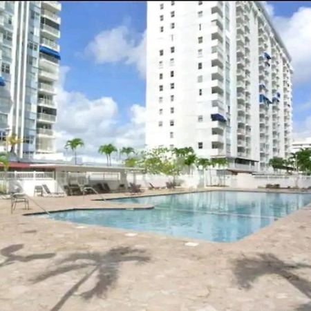 Beach Apartments At Marbella Del Caribe San Juan Kültér fotó