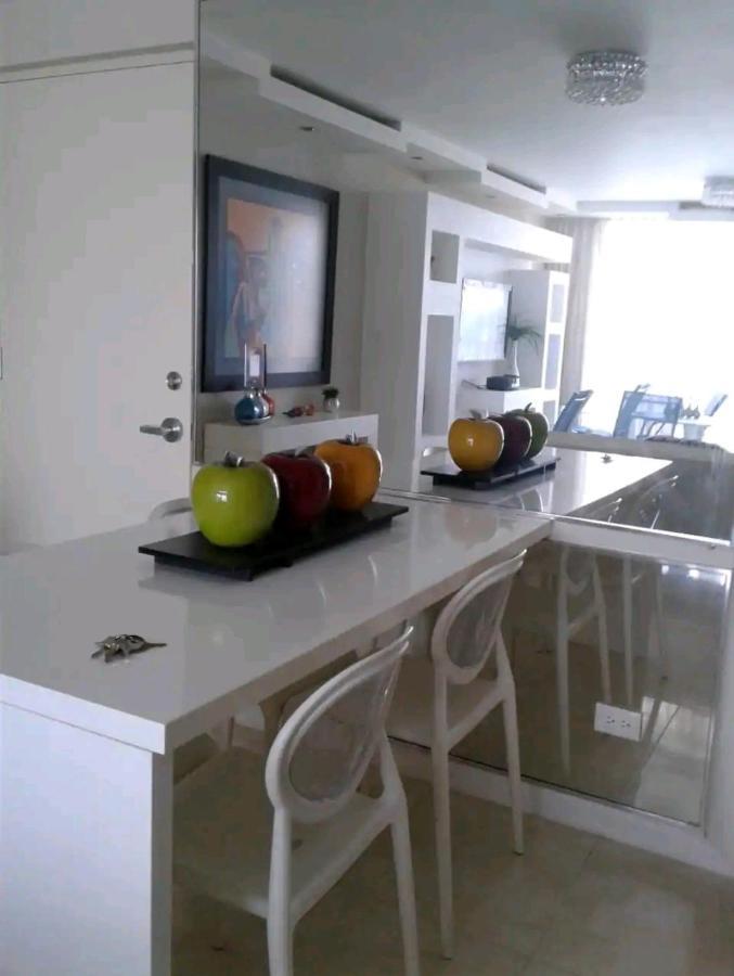 Beach Apartments At Marbella Del Caribe San Juan Kültér fotó